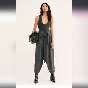 NWT NEW Free People Noemia Set Green Jumpsuit SMALL Pants Bodysuit Belt